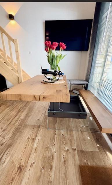 Chic Small New Apartment Up To 4 People, Pets Allowed Lens Εξωτερικό φωτογραφία